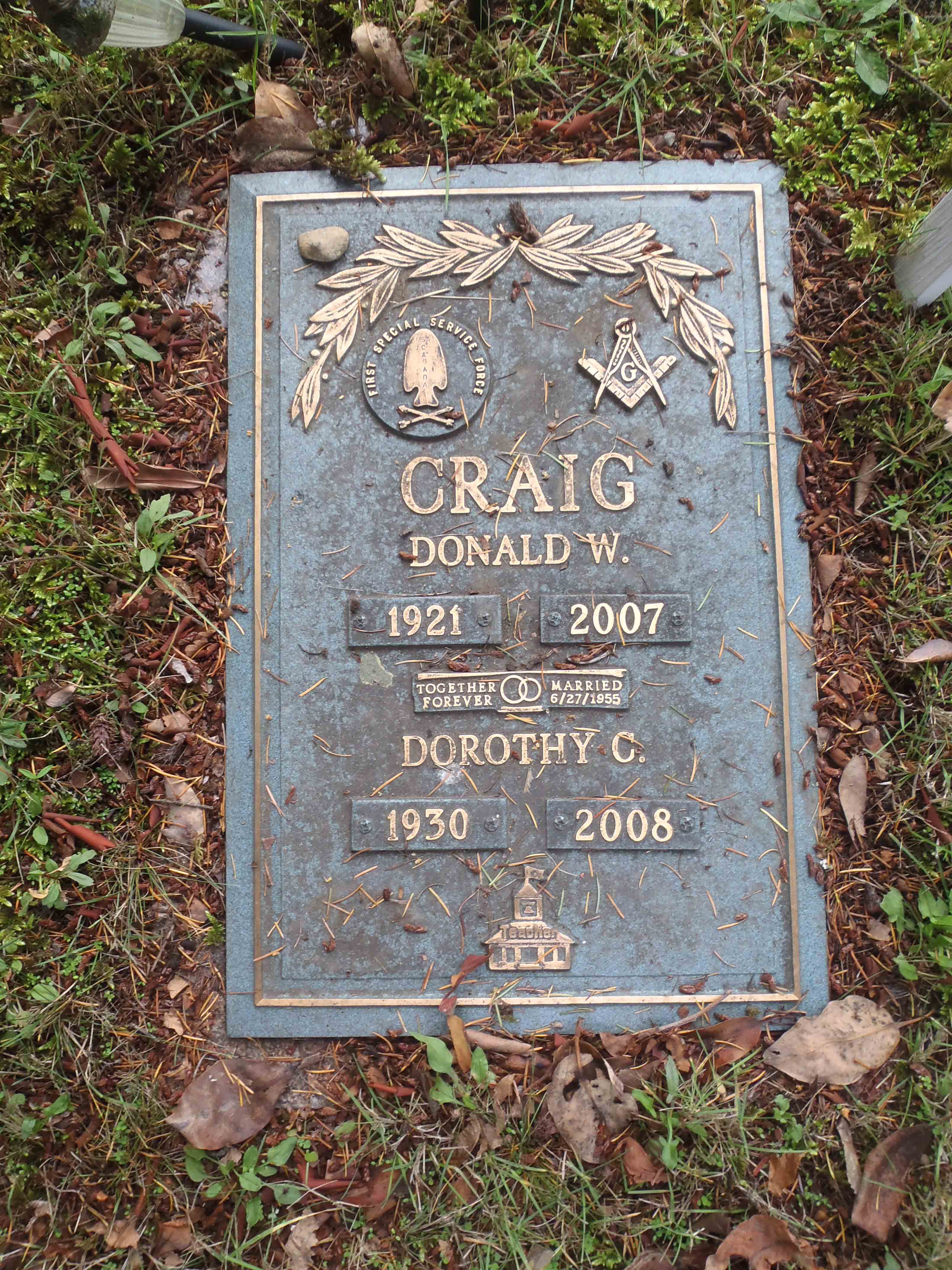 Donald Craig grave marker